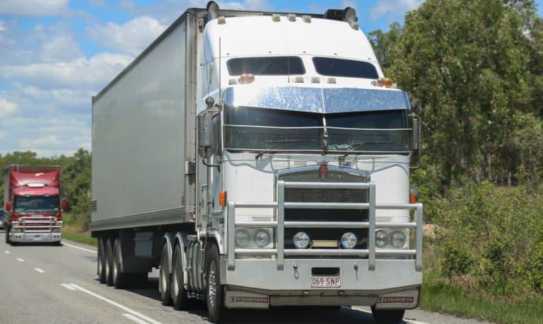 BDoubleTruckFinal_Shutterstock